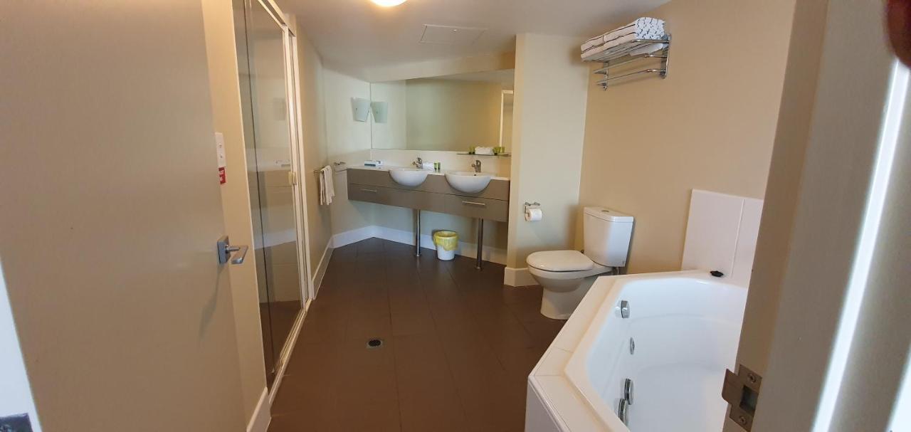 Pier Resort Urangan Kültér fotó