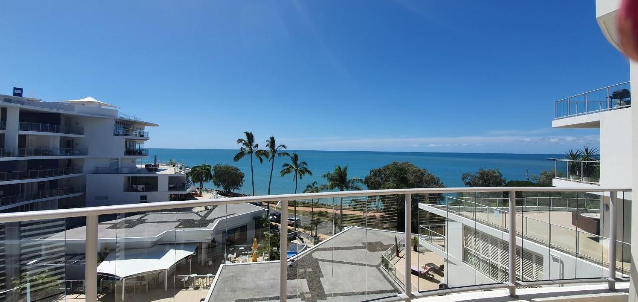 Pier Resort Urangan Kültér fotó