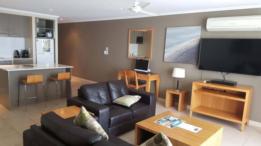 Pier Resort Urangan Kültér fotó