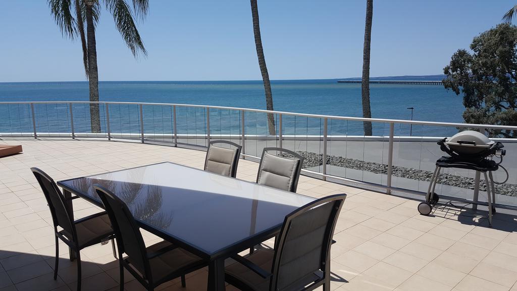 Pier Resort Urangan Kültér fotó
