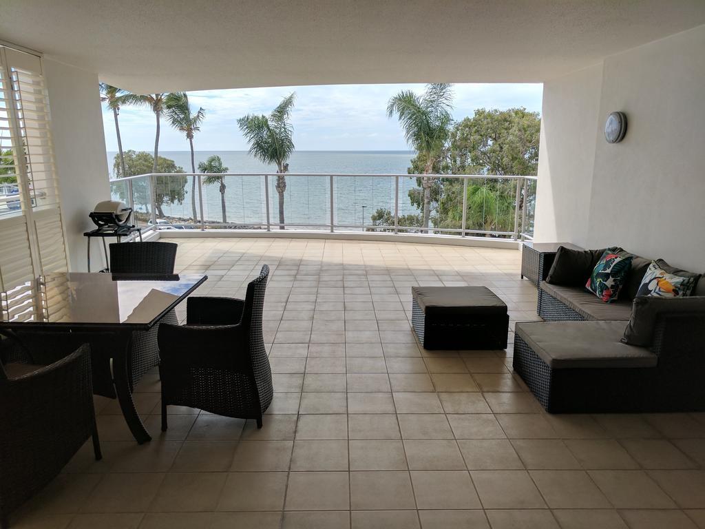 Pier Resort Urangan Kültér fotó