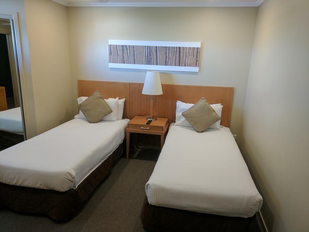 Pier Resort Urangan Kültér fotó